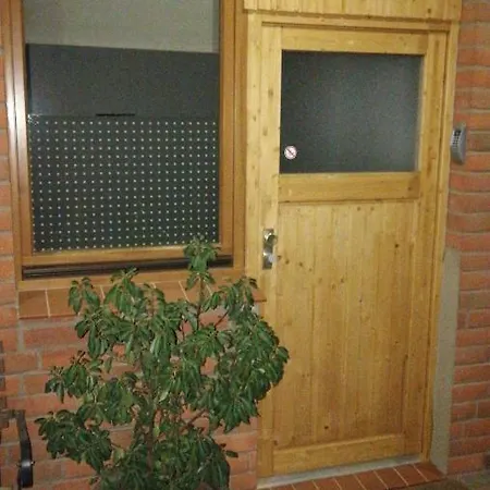 2 Betten, Eigenes Bad, Eigener Eingang, Kleine Kuche.